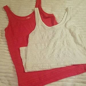 Tank top bundle of 2 NWOT Large